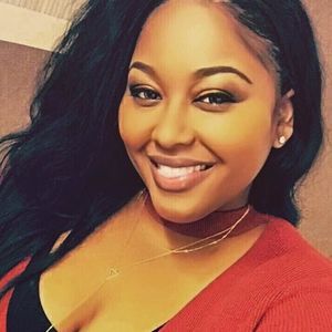 Meet your Posher, Brittney